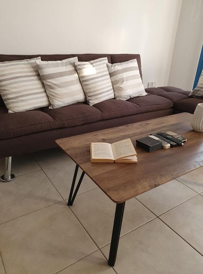 Central Gem - 10 Min Walk To The Sea, Harbor And Mall Apartment Paphos Luaran gambar